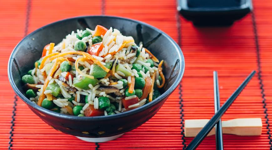 Ázijská ryža so zeleninou