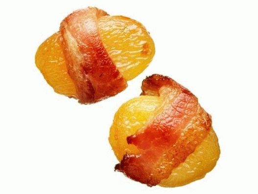 Sušené marhule zabalené v slanine