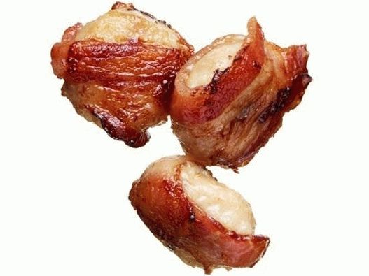Vodný gaštan zabalený v slanine