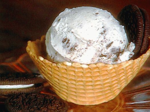 Fotografie domáca zmrzlina s oreo sušienkami bez zmrzliny