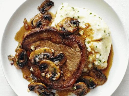 Fotka z steakového a karfiolového pyré