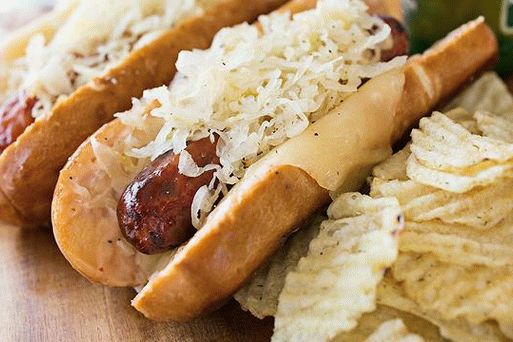 Fotografie párok v rožku s kyslou kapustou