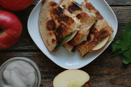Fotka z Quesadilla so syrom brie a jablkom