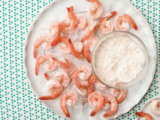 Foto krevety koktail s rýchlou remuládovou omáčkou
