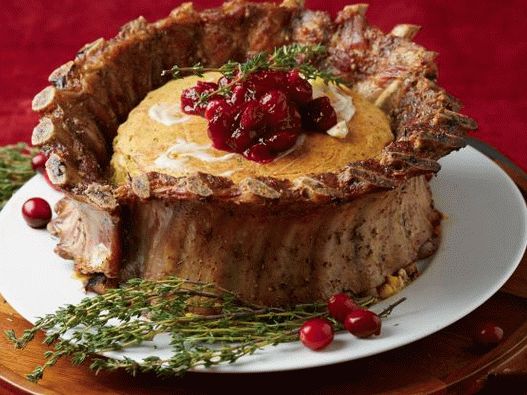 Foto koruna z bravčových rebier plnená