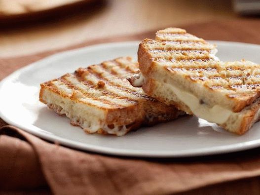 Foto misky - Panini s mozzarellou a olivovou tapenádou