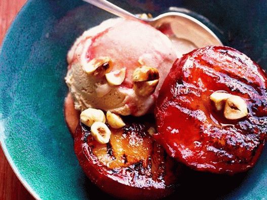 Foto misky - Grilované slivky so zmrzlinou gelato