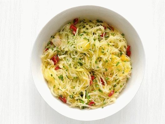 Foto jedla - špagety tekvica s cesnakom, feferónkou a bylinkami