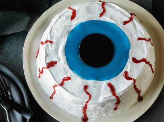 Dish Photography - Cake with Liquid Center