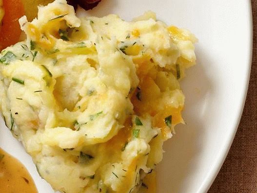 Foto misky - zemiaková kaša s jogurtom, bylinkami a syrom čedar