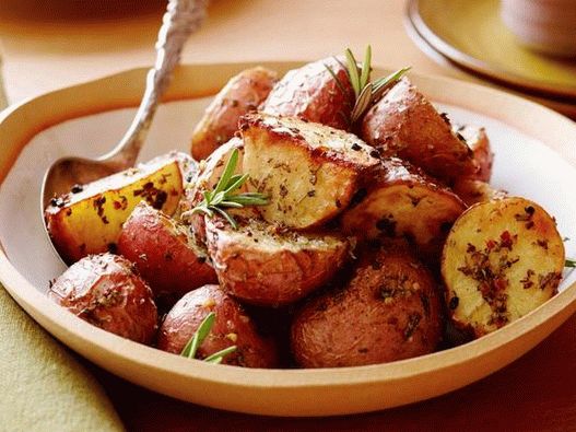 Foto misky - pečené zemiaky s rozmarínom