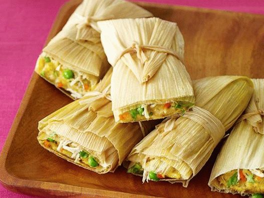 Tamale s kuracím mäsom a olivami