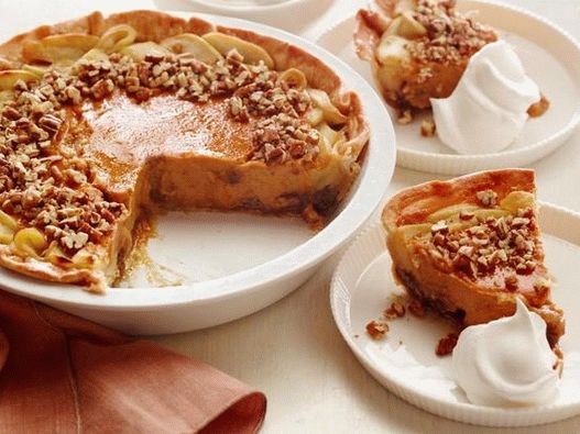 Foto misky - jablkový koláč s pekanmi