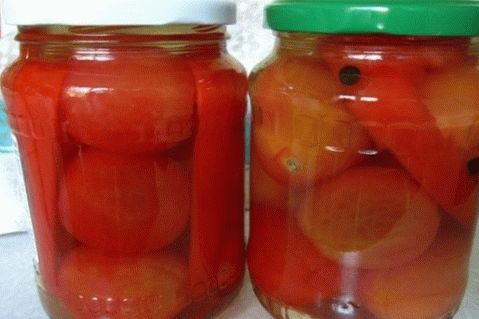 Nakladané lúpané paradajky
