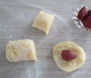 Mochi s jahodami