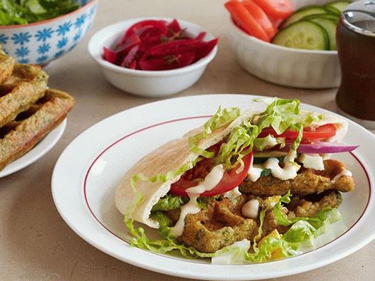 Fotografie Cícer vafle vo vafle železa s homos