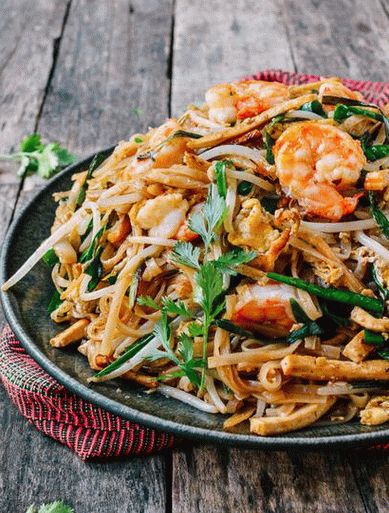 Fotka z Pad Thai s krevetami a tofu