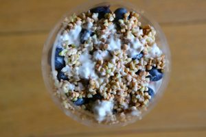 Parfait s broskyňami