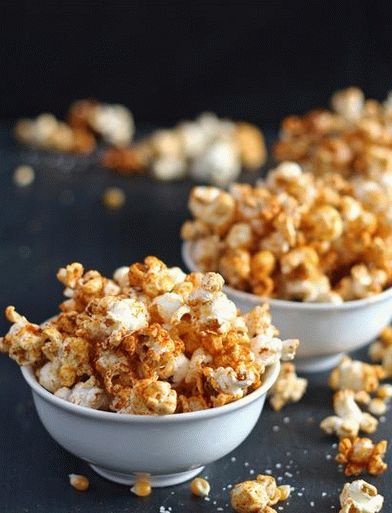 Foto popcorn s korením
