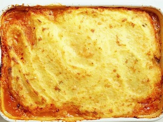 Kastról plnený horúcimi chilli v kukuričnej kôre
