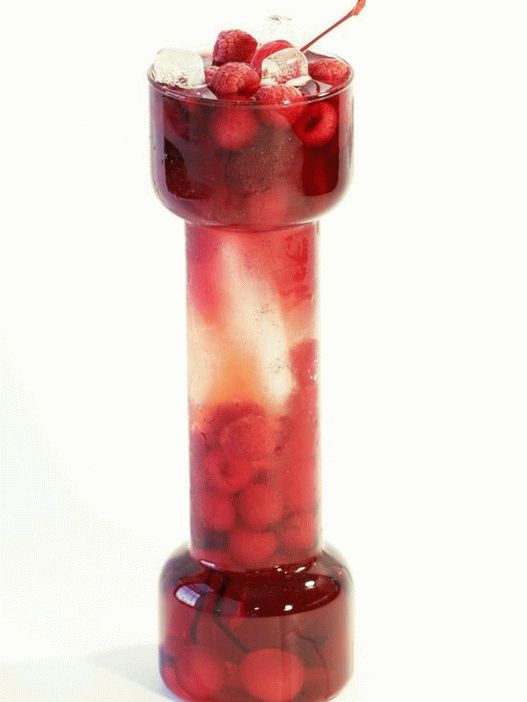 Photography - Cherry Jingria (sangria with gin)