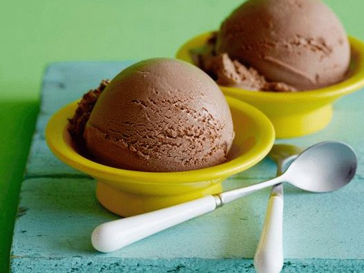 Foto čokoládová zmrzlina doma