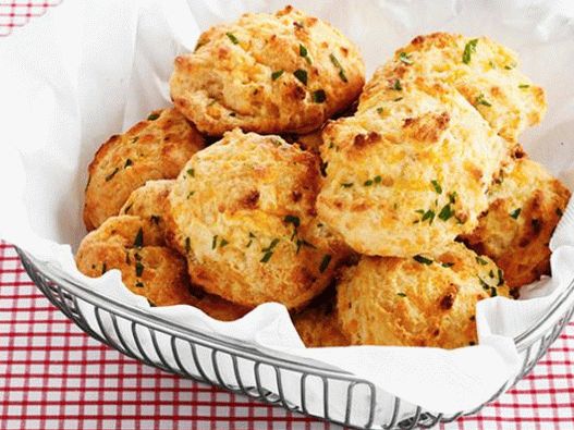 Súbory cookie s tvarohom s cesnakovým maslom