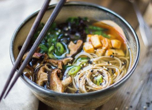 Photo Hearty Miso Polievka s shiitake hubami