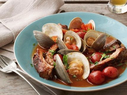 Photo Clam soup, s, bravčová rebierka, dusený, do, pivo