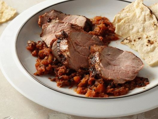 Foto, grilovaný, bravčová panenka, s, pečený, paradajka, a, jalapeno, salsa