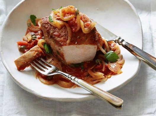 Foto bravčové kotlety s feniklom a kapustovou omáčkou