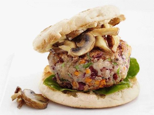 Fotografie, vegetariánske hamburgery so šampiňónmi