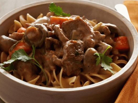 Hovädzie stroganoff v tlakovom hrnci