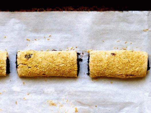 Foto cereálne tyčinky plnené tromi druhmi bobúľ